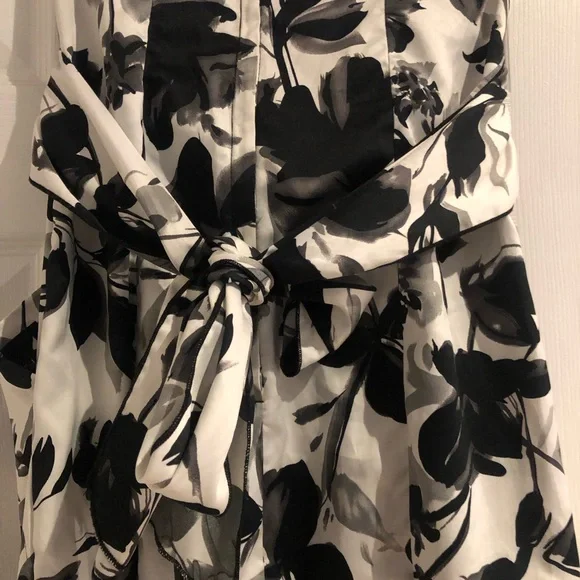 Floral Strapless Dress - Picture 3 of 4